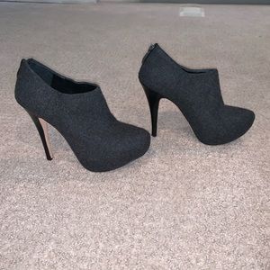 Vince Camuto Grey Heels